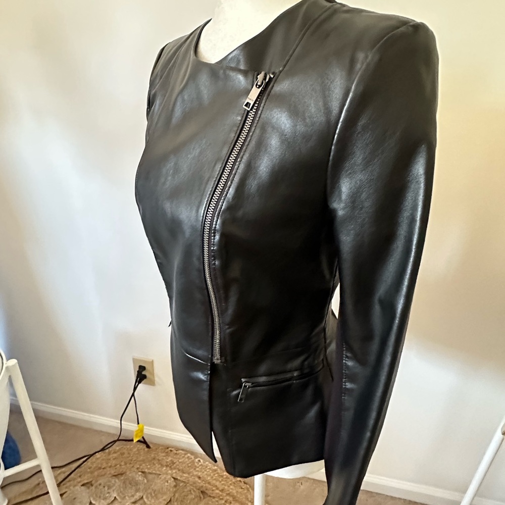 Jacket - Picture 3 of 6